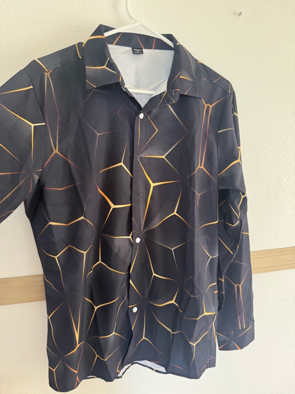 Men's Black Geometric Button-Down Shirt - Stylish Casual Shirt